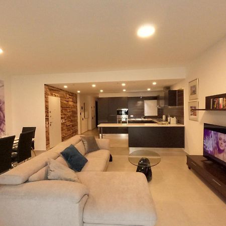 Korzo Suites St. Julian'S Екстер'єр фото