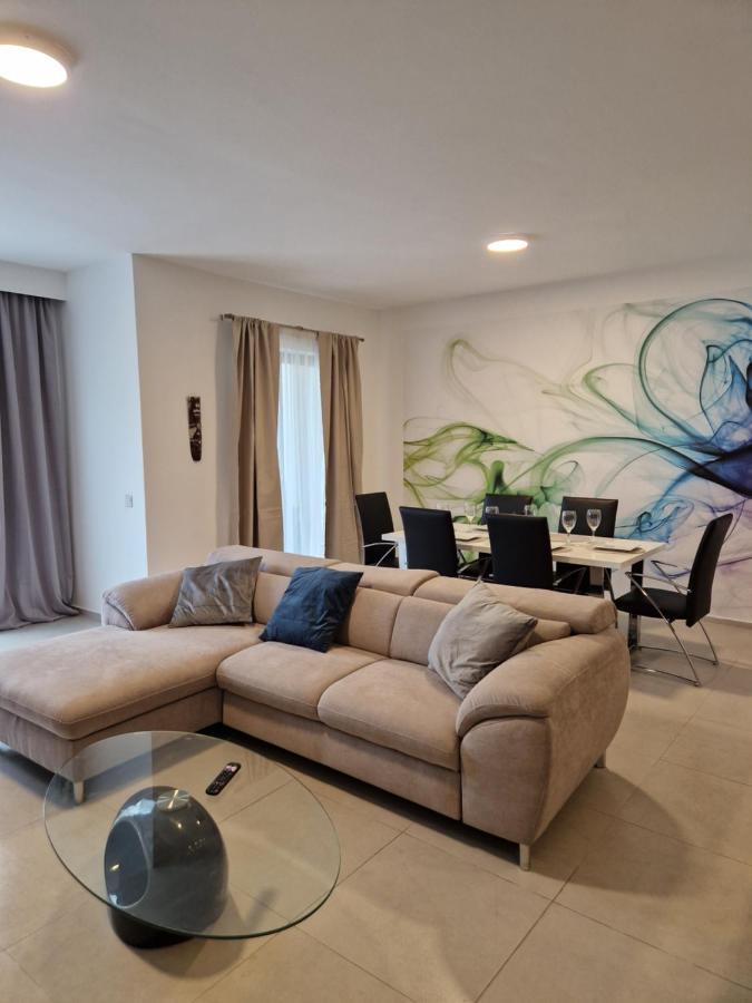 Korzo Suites St. Julian'S Екстер'єр фото