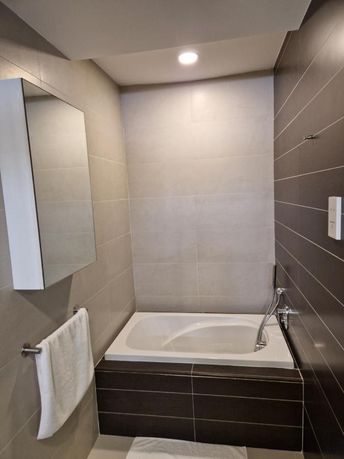 Korzo Suites St. Julian'S Екстер'єр фото