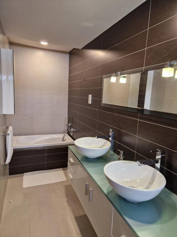 Korzo Suites St. Julian'S Екстер'єр фото