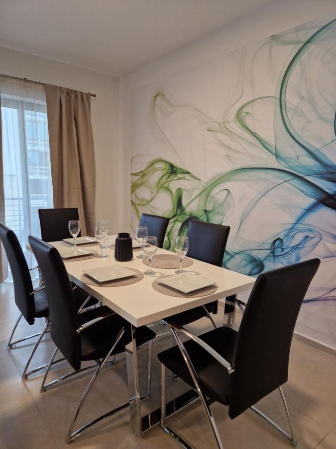 Korzo Suites St. Julian'S Екстер'єр фото